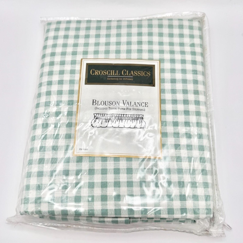 Croscill Classics Green Gingham Blouson Berkshire Valance 88x15 Country Cottage